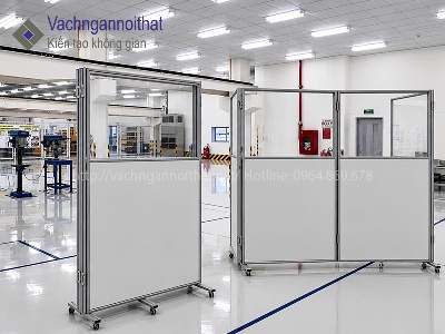 Vách ngăn gỗ kính khung nhôm có bánh xe di động gấp gọn