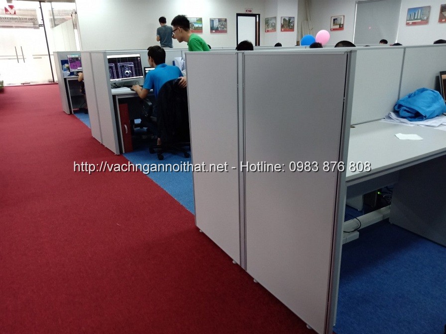 Thi công vách ngăn văn phòng gỗ bàn làm việc tại Bắc Giang VNG-101